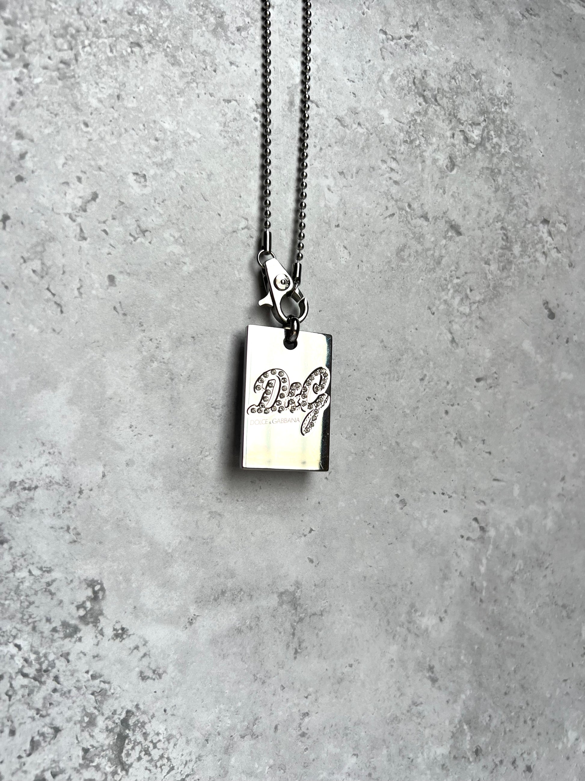 Dolce and gabbana outlet dog tag necklace