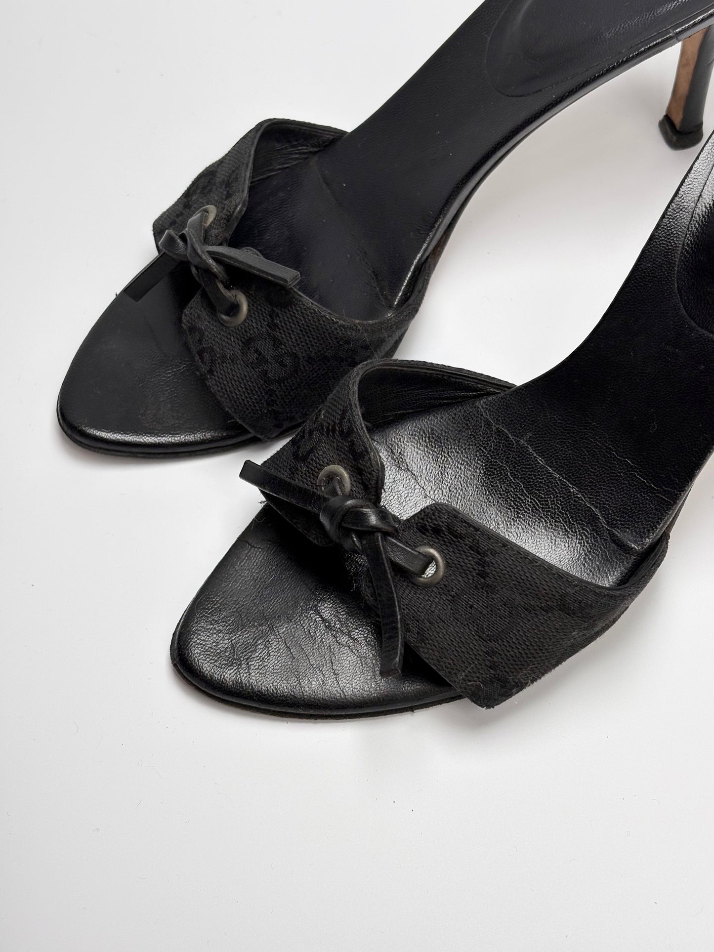 Gucci Tie Front Mule